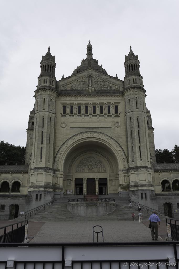 06 Lisieux La Basilique (26)